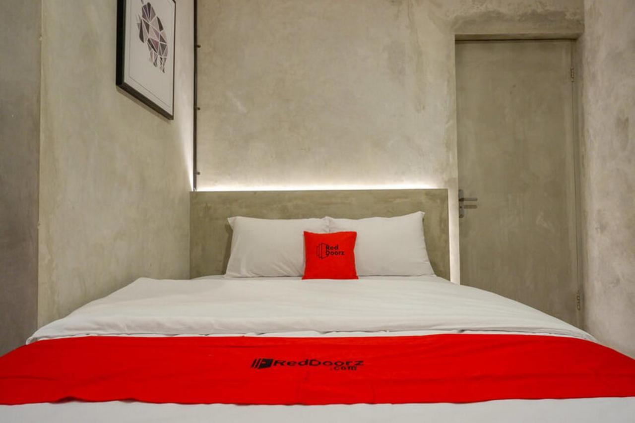 Reddoorz Plus Near Kawasan Sam Poo Kong Semarang Eksteriør billede