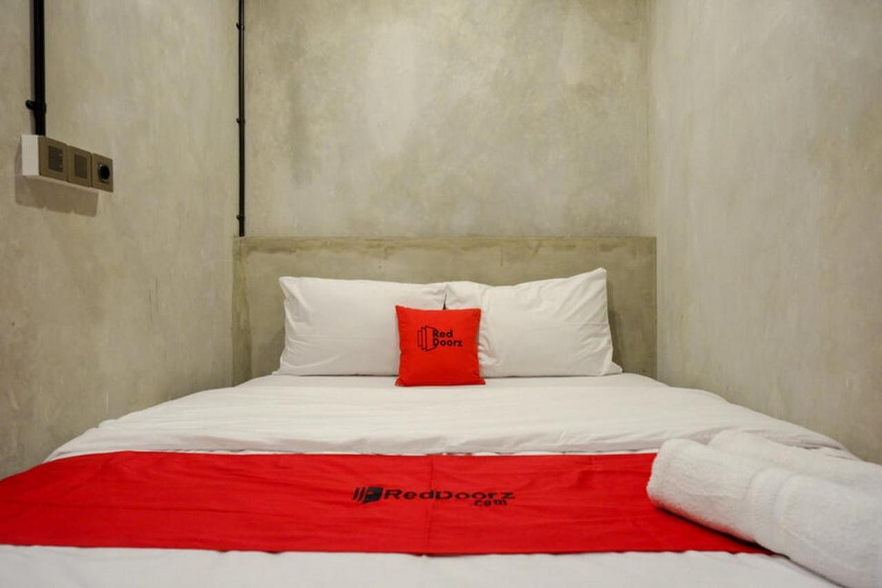 Reddoorz Plus Near Kawasan Sam Poo Kong Semarang Eksteriør billede