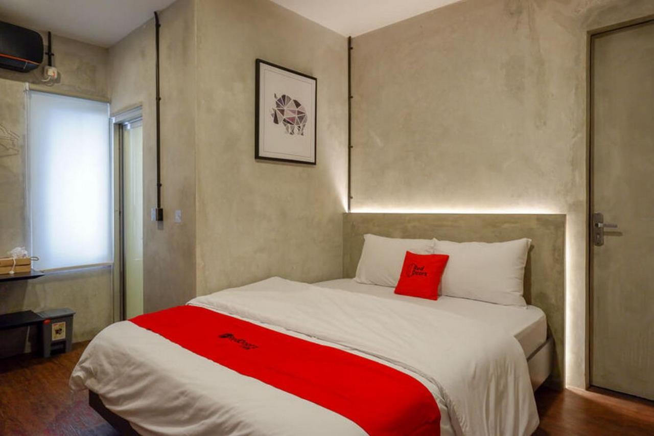 Reddoorz Plus Near Kawasan Sam Poo Kong Semarang Eksteriør billede