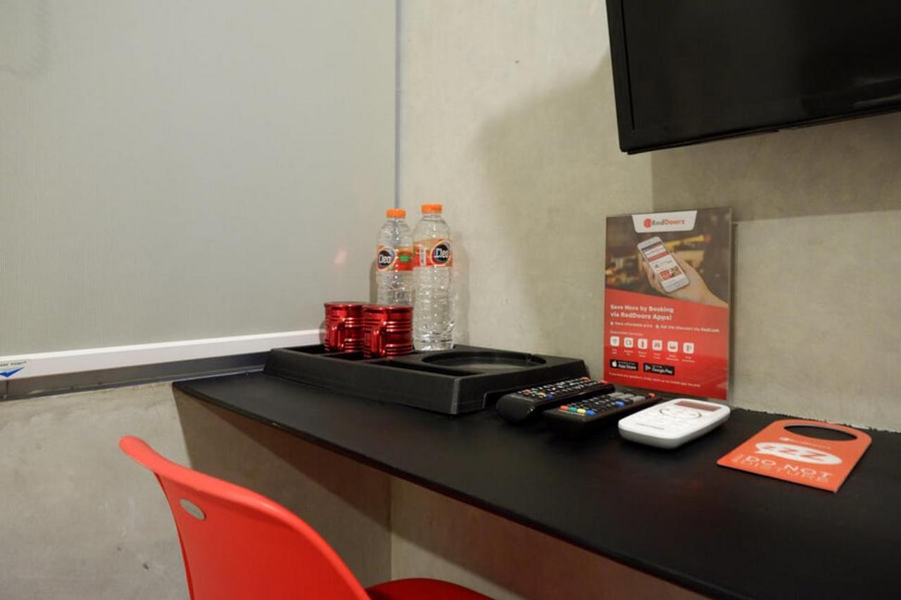 Reddoorz Plus Near Kawasan Sam Poo Kong Semarang Eksteriør billede