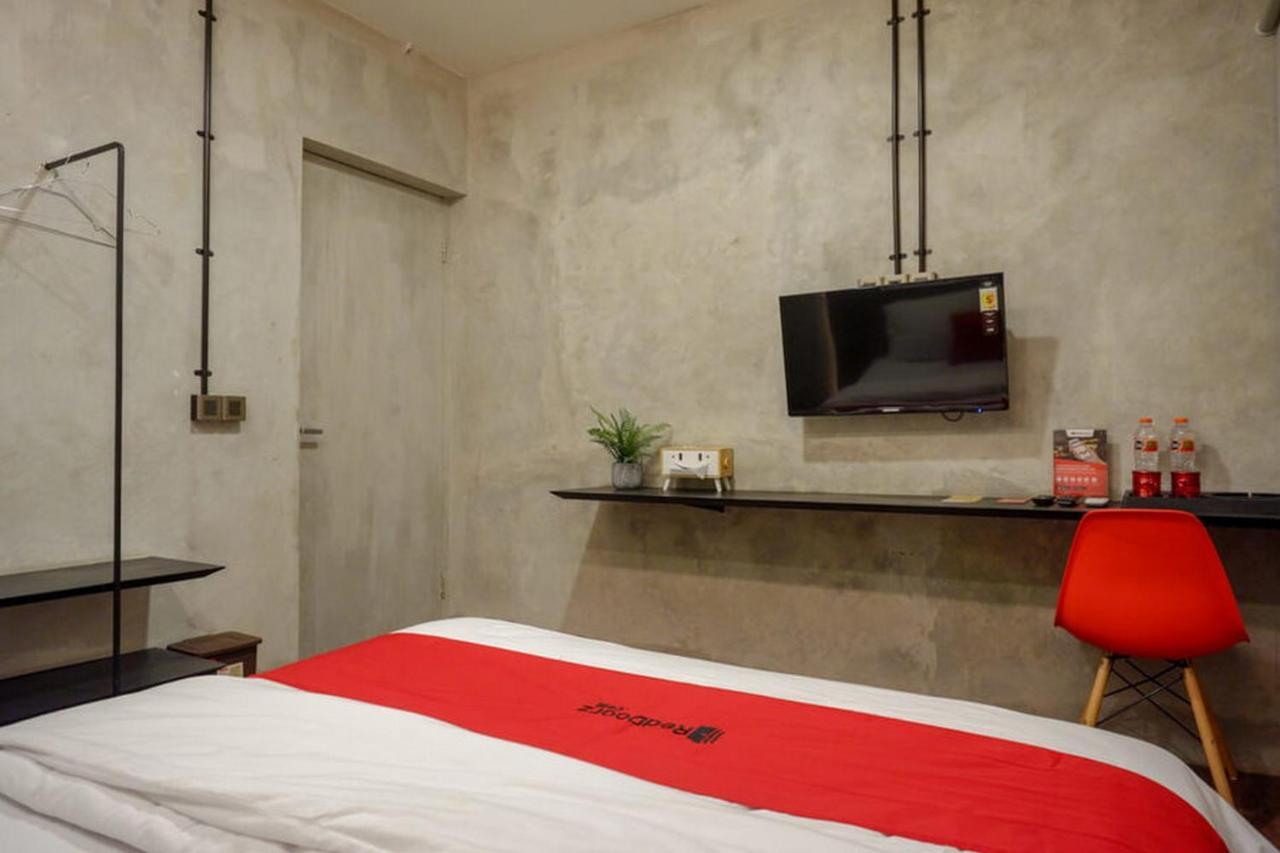 Reddoorz Plus Near Kawasan Sam Poo Kong Semarang Eksteriør billede